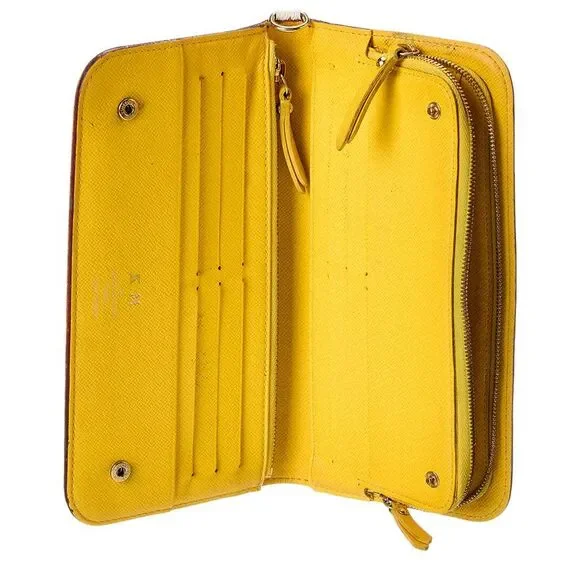 Louis Vuitton White Monogram Canvas Insolite Wallet (Authentic Pre-Loved) - Picture 3 of 3